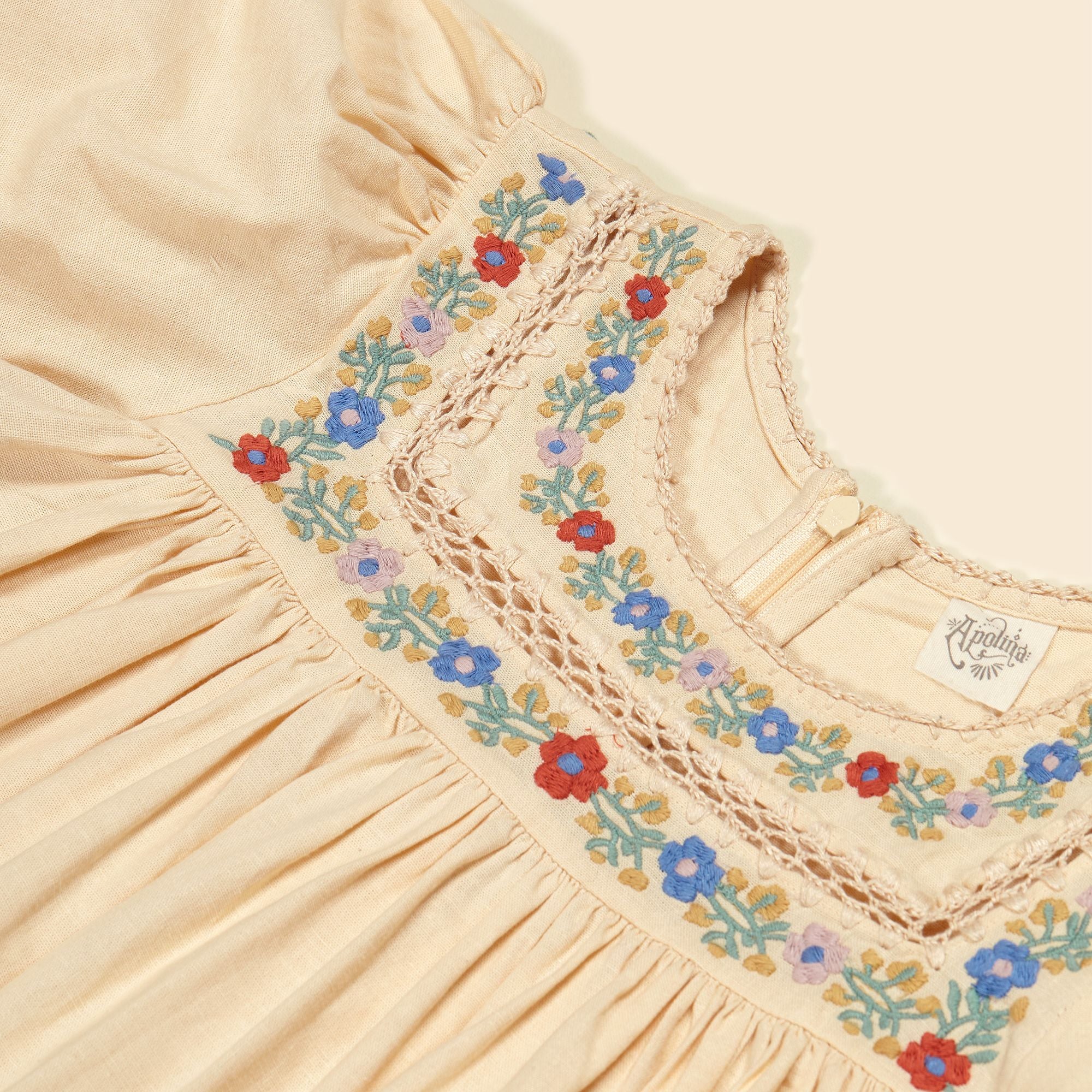 ワンピース Apolina Patsy Dress - Milk 7-9y Apolina Patsy Dress - Milk 7-9y