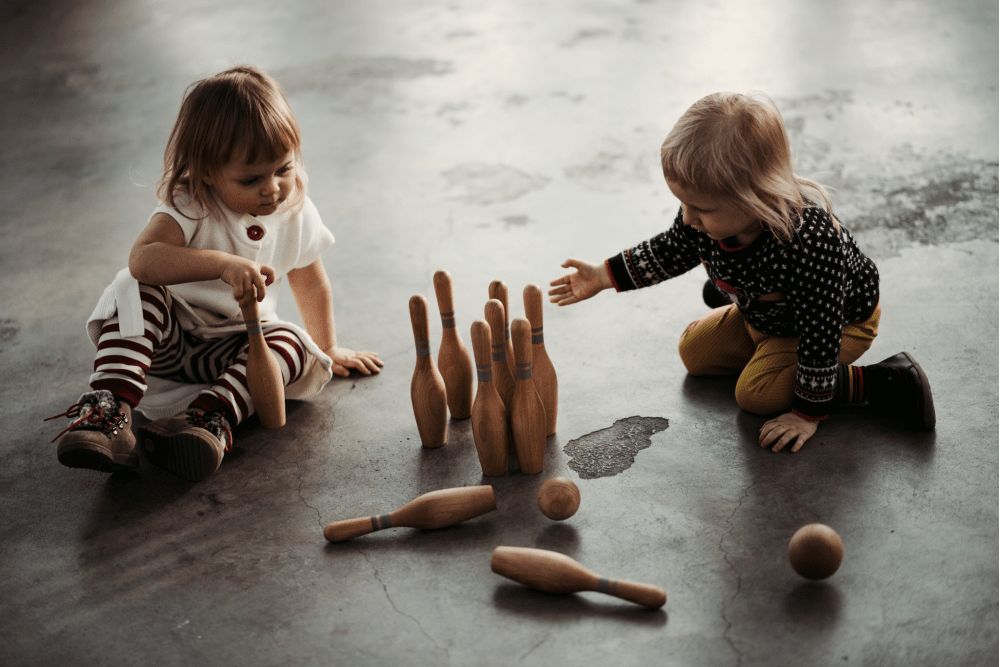 Natural Bowling Set - 10 Pcs.