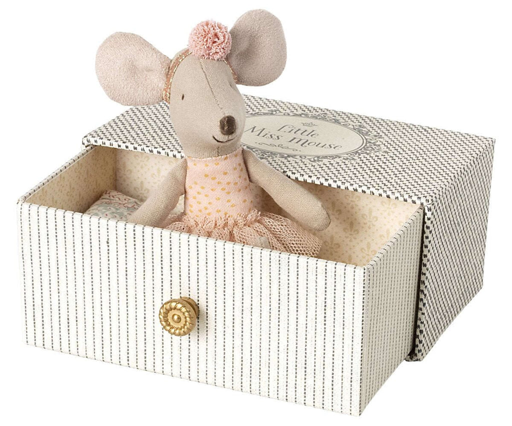 Maileg,Little Sister Dancing Mouse in Daybed,CouCou,Toy