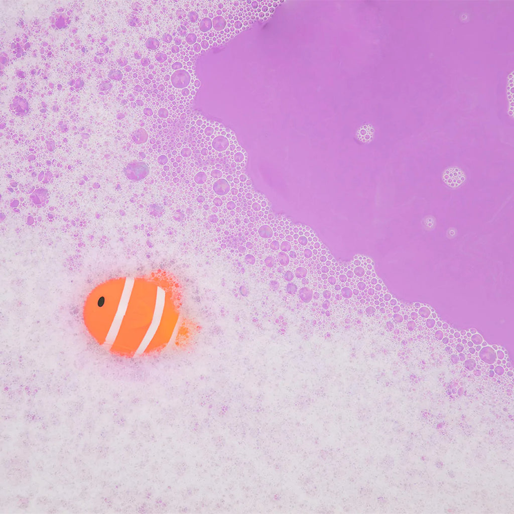 Plop Plop Natural Color Bubble Bath in Mystery Purple