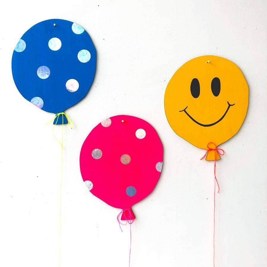 Great Lake Goods,Balloon Wall Charm- Smiley Face,CouCou,Home/Decor